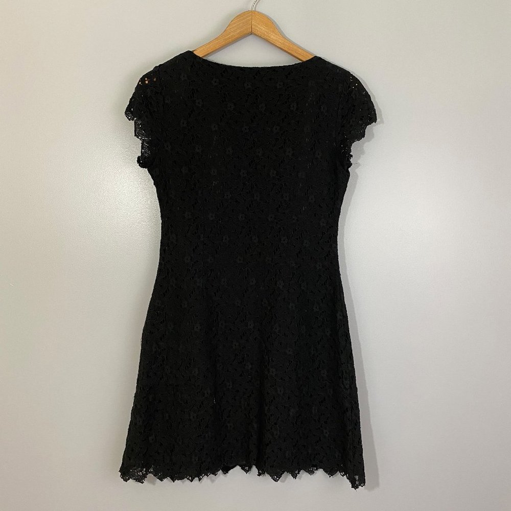 Tulle Black Lace Fitted Dress - Picture 5 of 6